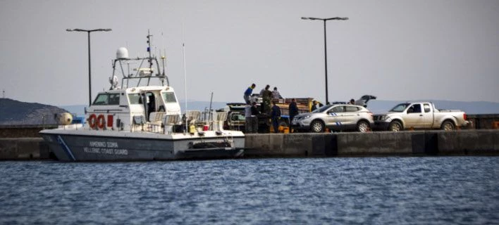 Εντόπισαν και διέσωσαν 69 μετανάστες σε λέμβο ανοιχτά της Σάμου